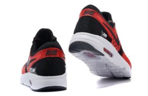 Nike Air Max Zero черные с красным (39-44)