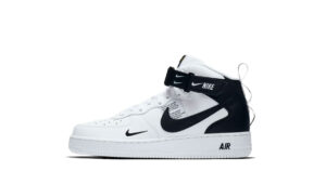 Зимние Nike Air Force 1 Mid 07 LV8 Utility с мехом белые с черным (35-44)